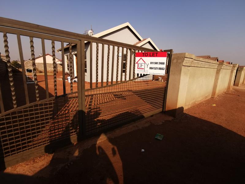 To Let 2 Bedroom Property for Rent in Pele-pele B Eastern Cape